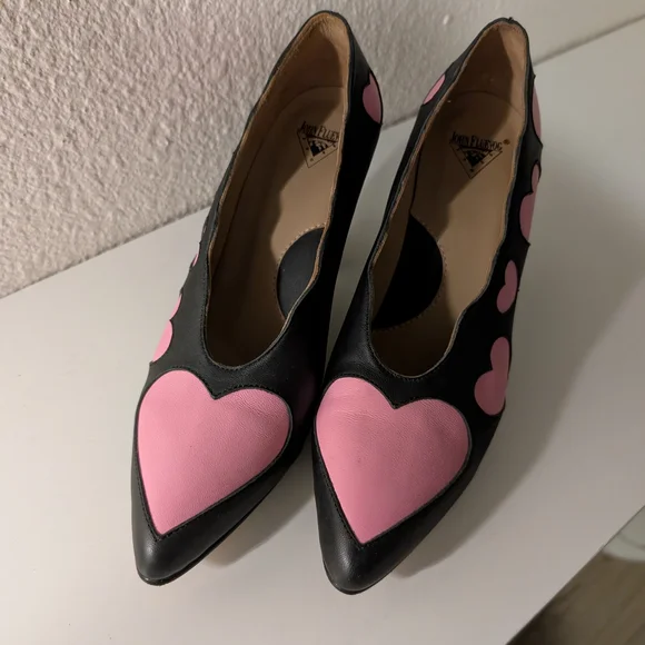 Black and Pink Heart Women's Shoes - Picture 2 of 11